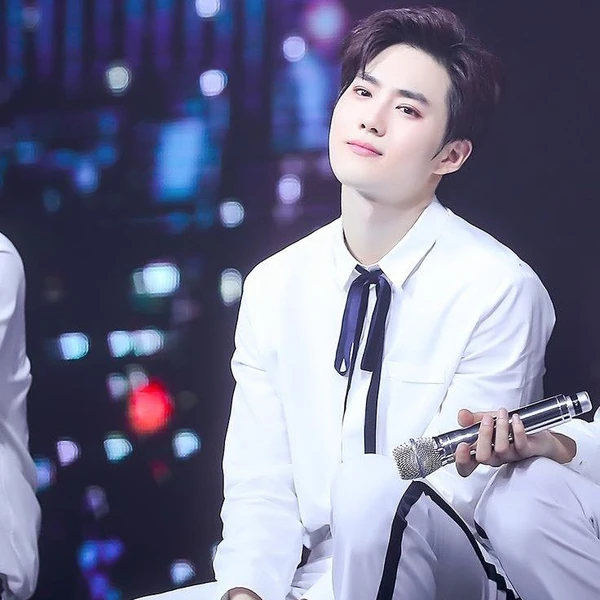Top Photo Full of Suho (EXO) Love