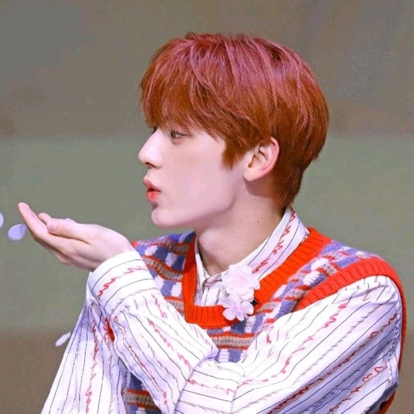 Top Photo Full of Hwang Minhyun Love