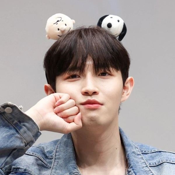 Today's Most Loved Kim Jaehwan