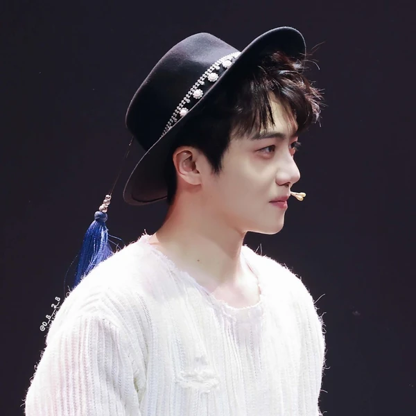 Today's Most Loved Jinho (PENTAGON)