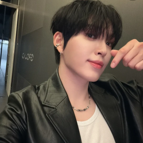 Today's Most Loved HEECHAN (DKB)