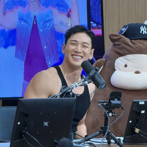 Today's Most Loved Baekho