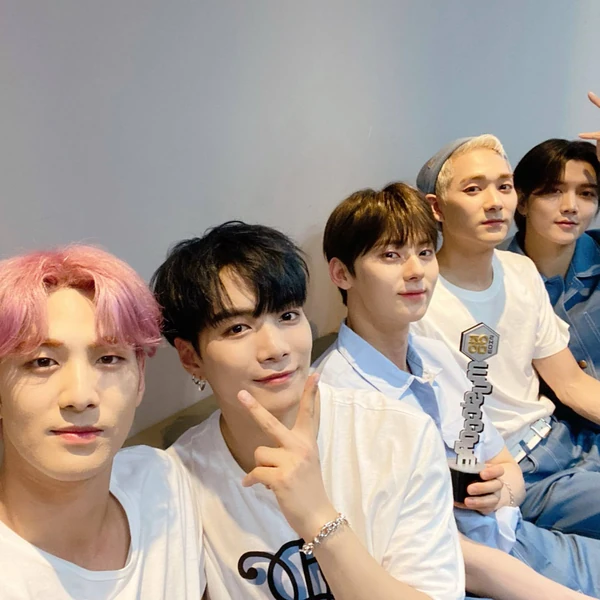 팬들이 뽑은 뉴이스트 최고의 순간