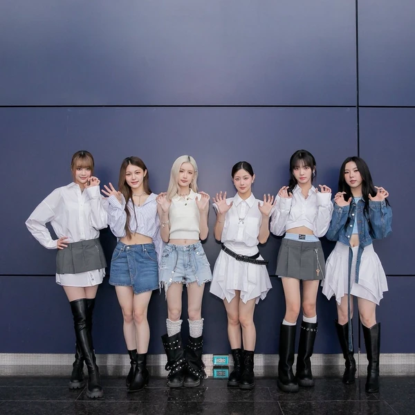 Top Photo Full of GENBLUE Love