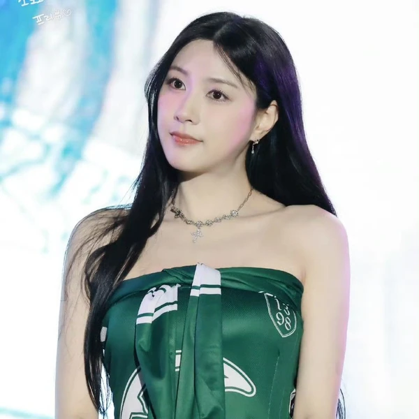 Top Photo Full of Oh Hayoung (Apink) Love