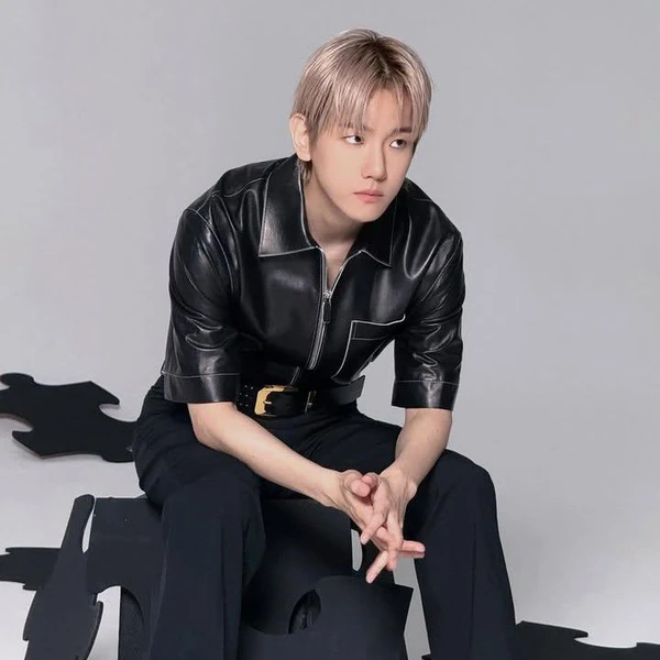 오늘 가장 사랑받은 백현 (EXO)의 모습