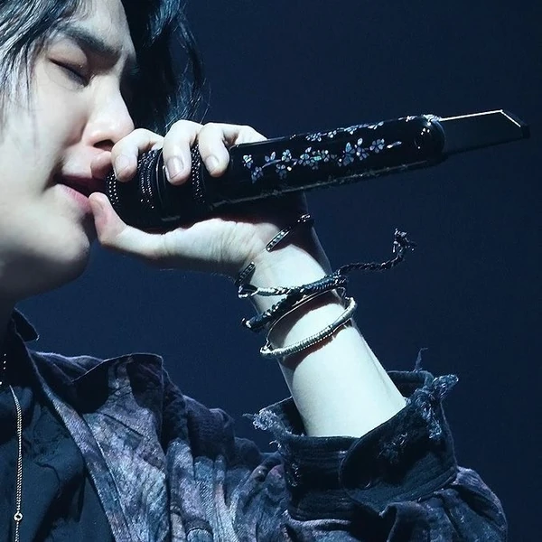 ファンが選んだSUGA (BTS)最高の瞬間