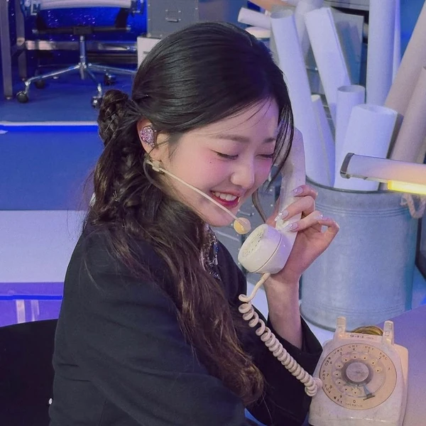 Today's Most Loved Jang Wonyoung (IVE)