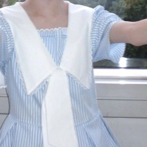 Foto Populer Penuh Cinta untuk Gaeul (IVE)