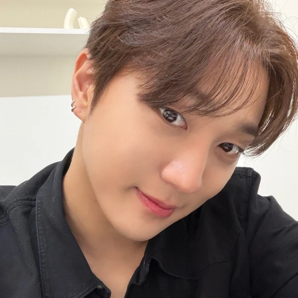 Top Photo Full of Hong Joochan (GoldenChild) Love