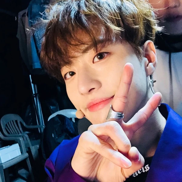 Top Photo Full of Feeldog Love