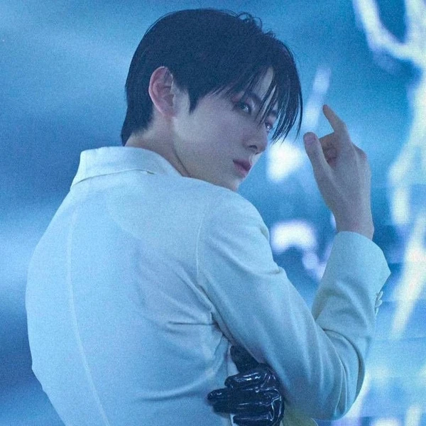 Fans' Pick: Best Moment of Hwang Minhyun