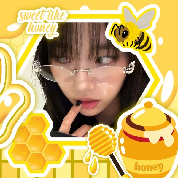 Top Photo Full of Sooin (MEOVV) Love