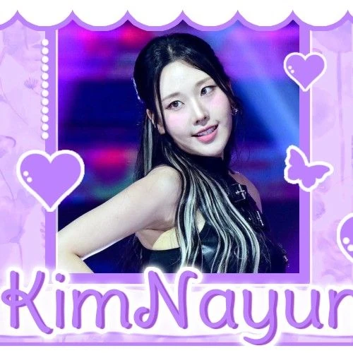 Top Photo Full of Nayun (MOMOLAND) Love