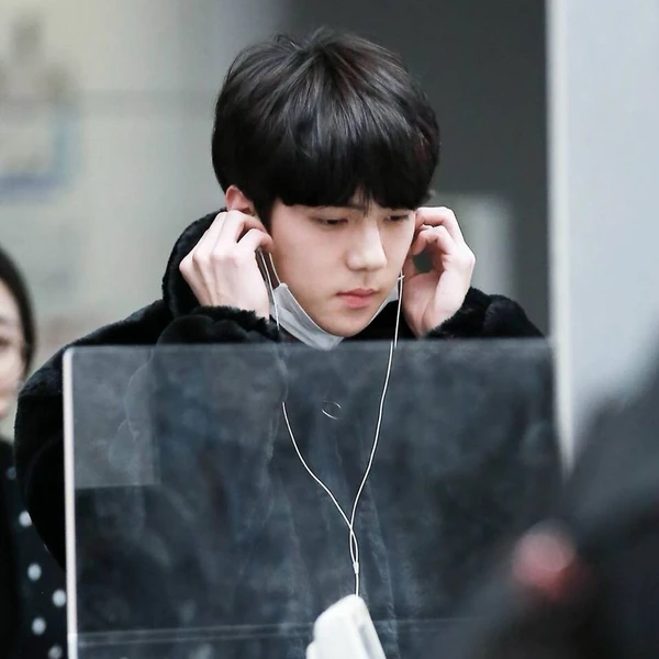 세훈 (EXO) 팬심 가득한 인기 사진