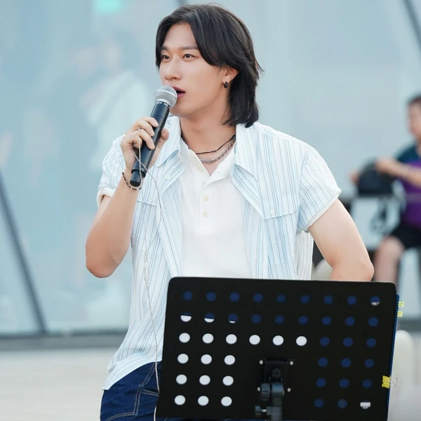 Today's Most Loved Bang Yedam