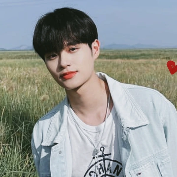 이대휘 (AB6IX) 팬심 가득한 인기 사진