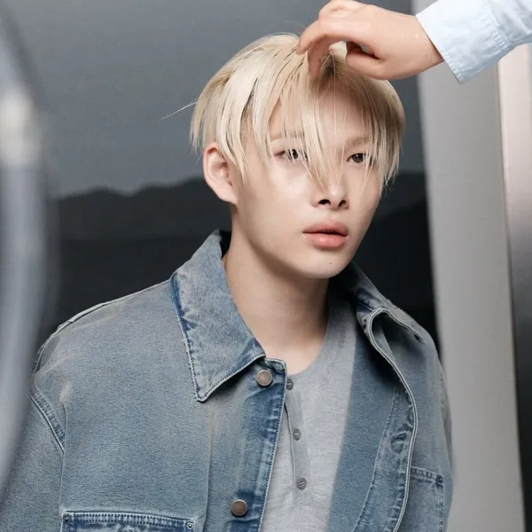 Foto perwakilan NI-KI (ENHYPEN) yang bersinar hari ini di Choeaedol