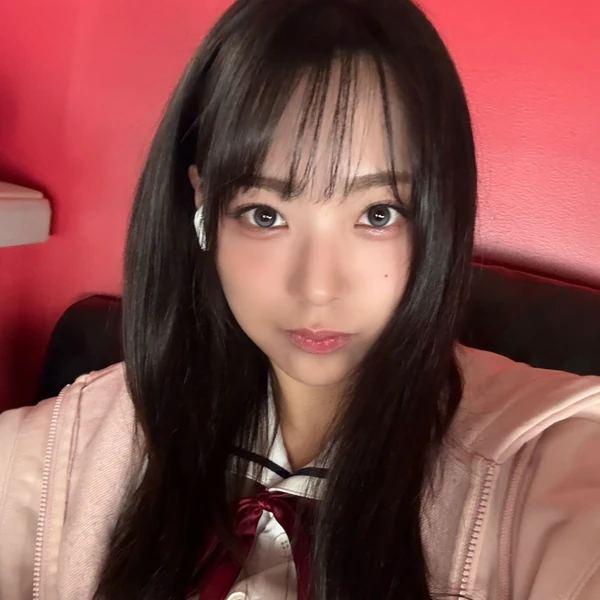 Today's Most Loved Siyeon (QWER)