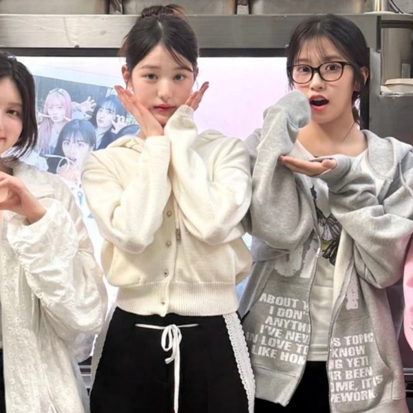 充满粉丝爱意的IVE人气照片
