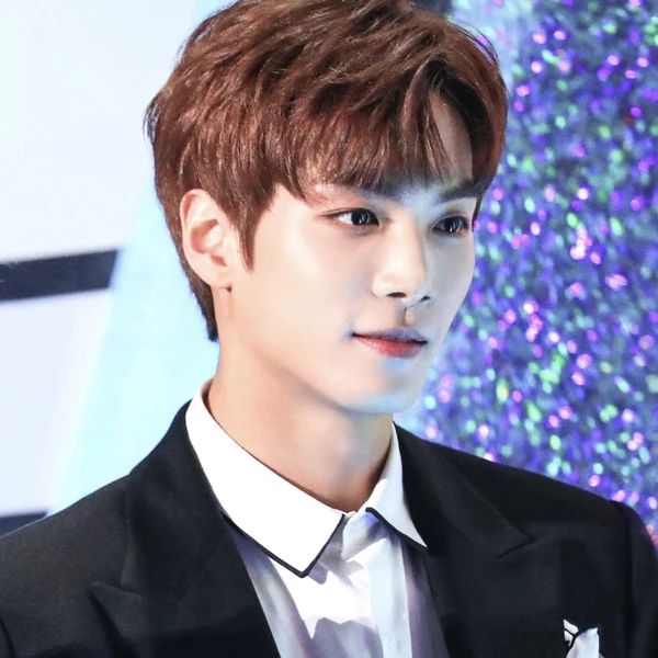 Today's Most Loved Kim Jonghyeon