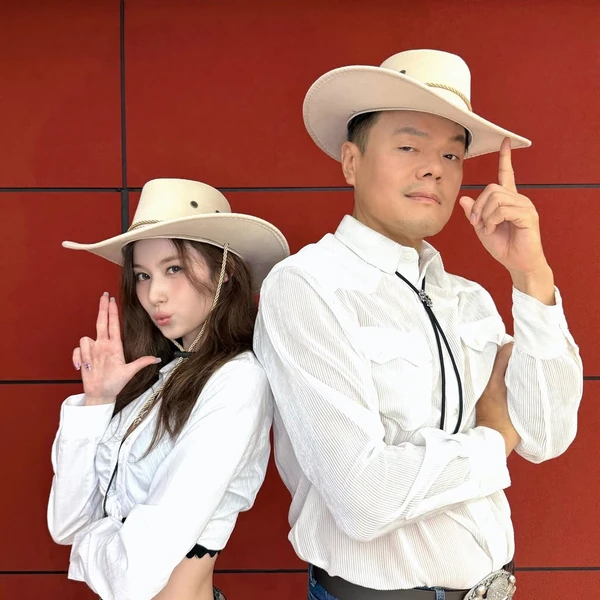 Today's Most Loved TWICE