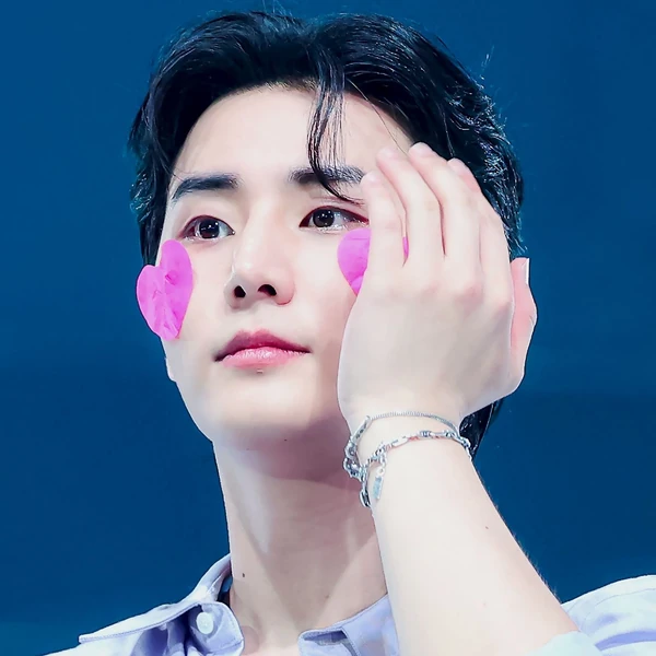 Top Photo Full of Young K (DAY6) Love