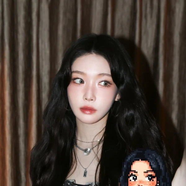 Top Photo Full of Chungha Love