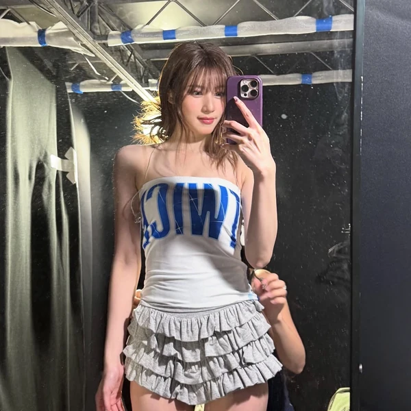 今天最受喜爱的Sana (TWICE)