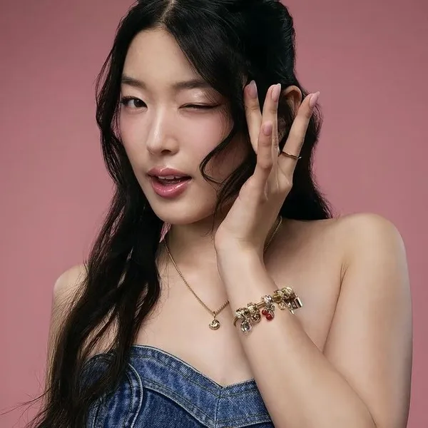 Top Photo Full of Yoonchae (KATSEYE) Love