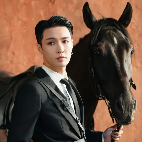 Fans' Pick: Best Moment of Lay (EXO)