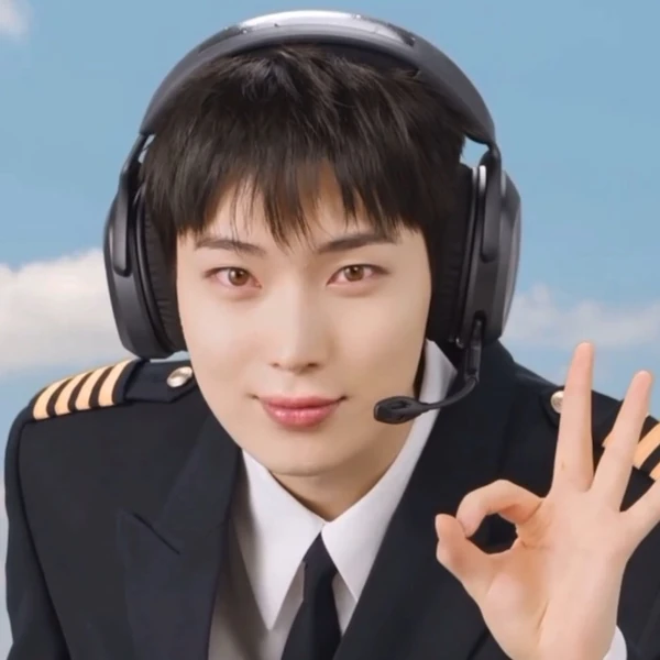 充滿粉絲愛意的善禹 (ENHYPEN)人氣照片