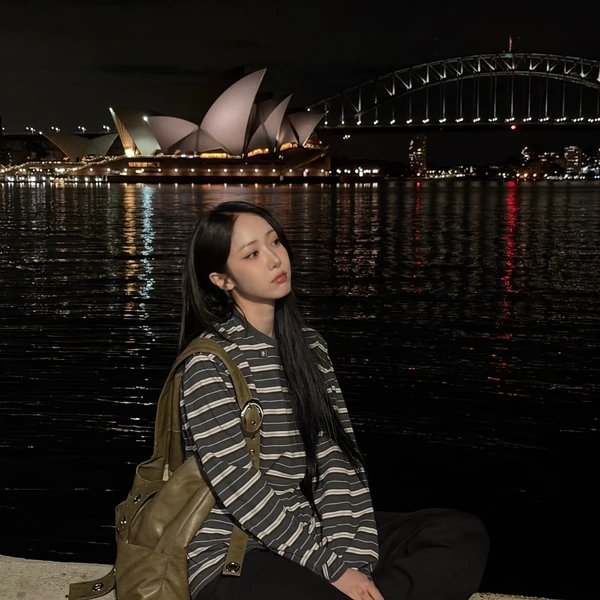 Top Photo Full of VIVIZ Love