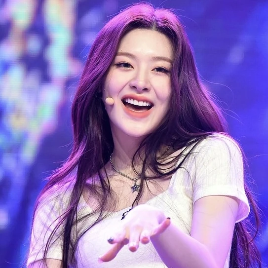 Top Photo Full of Seeun (STAYC) Love