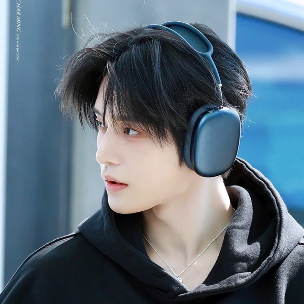 Top Photo Full of Kim Jiwoong (ZEROBASEONE) Love