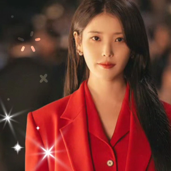 充滿粉絲愛意的IU人氣照片