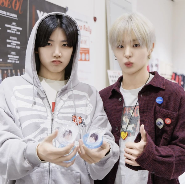 Foto Populer Penuh Cinta untuk TREASURE