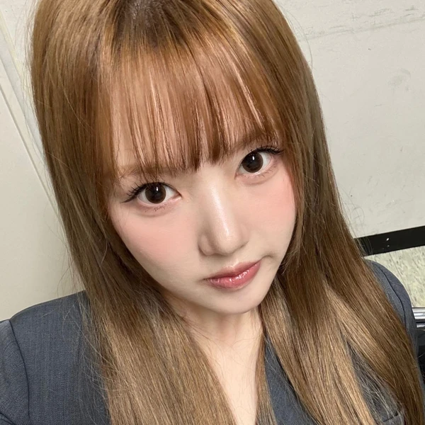 Foto Populer Penuh Cinta untuk Yerin (GFRIEND)