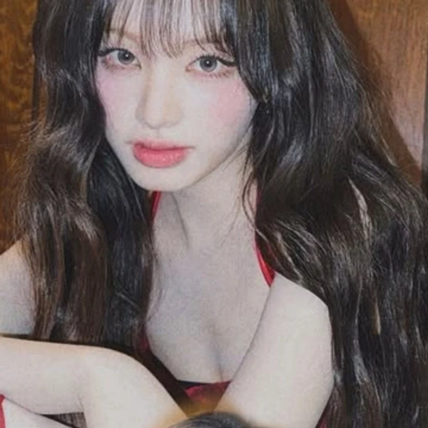 Top Photo Full of LIZ (IVE) Love