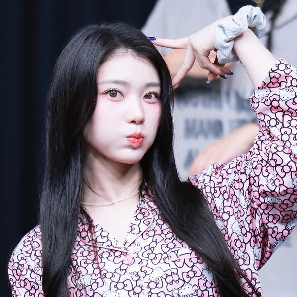 Top Photo Full of Xiao Ting (Kep1er) Love