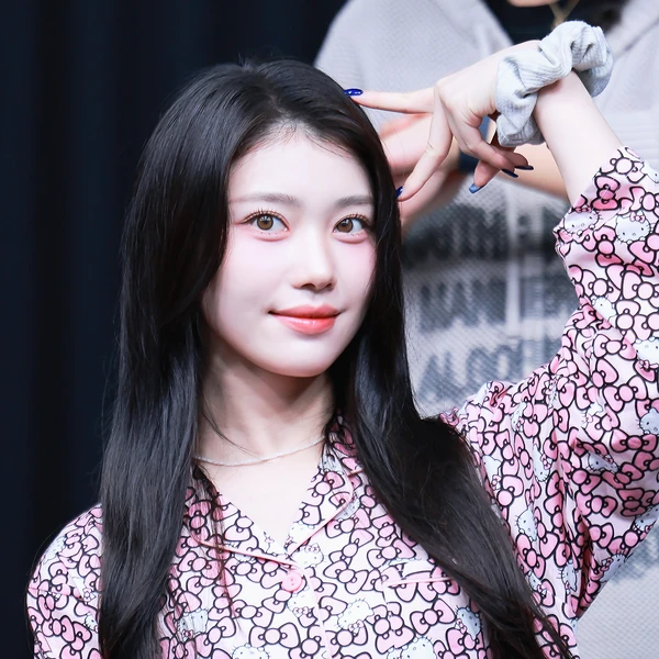 Today's Most Loved Xiao Ting (Kep1er)