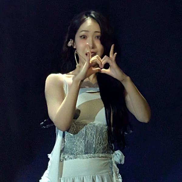 充满粉丝爱意的VIVIZ人气照片