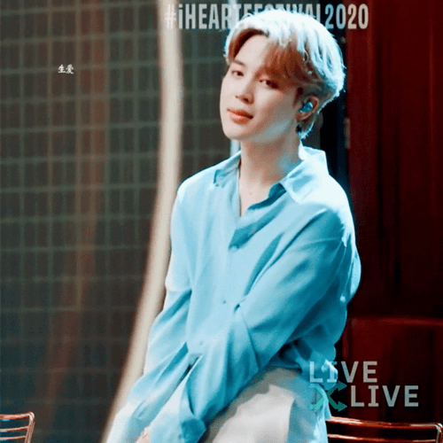 Brilliant moment of Jimin (BTS) created by fandom
