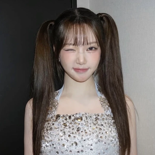 오늘 가장 사랑받은 예린 (여자친구)의 모습