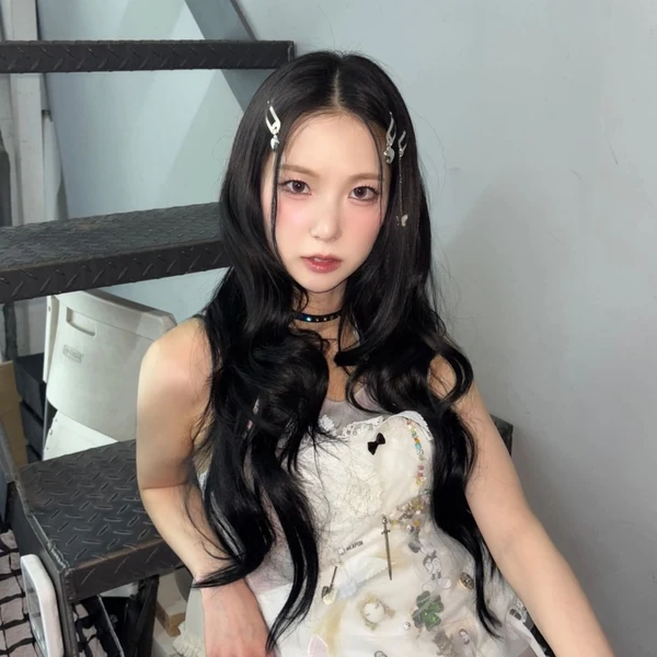 Top Photo Full of Choi Yujin (Kep1er) Love