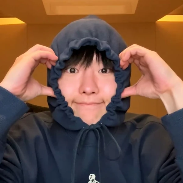 Today's Most Loved WOODZ