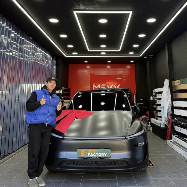 Top Photo Full of Hwang Chiyeol Love