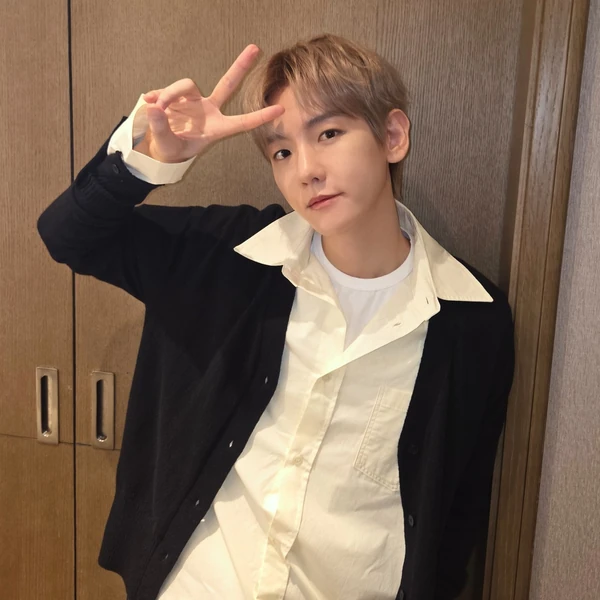 백현 (EXO) 팬심 가득한 인기 사진