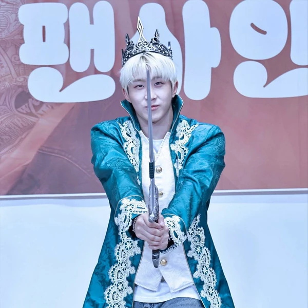 Fans' Pick: Best Moment of Jinjin (ASTRO)