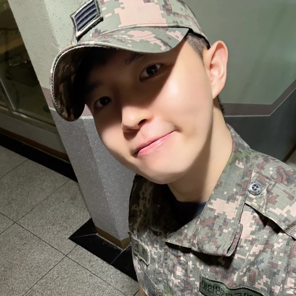 오늘 가장 사랑받은 김재환의 모습